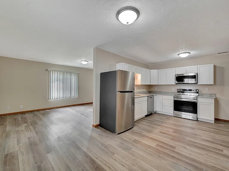 621 N 28th St #2 — Photo 1