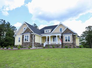 165 Jonathons Dr, West End, NC 27376