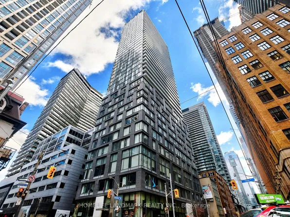 101 Peter St Unit 2910, Toronto, ON M5V 0G6