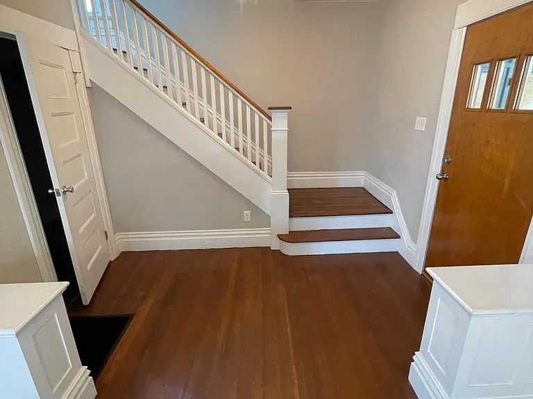 1845 Crescent Ave — Photo 9