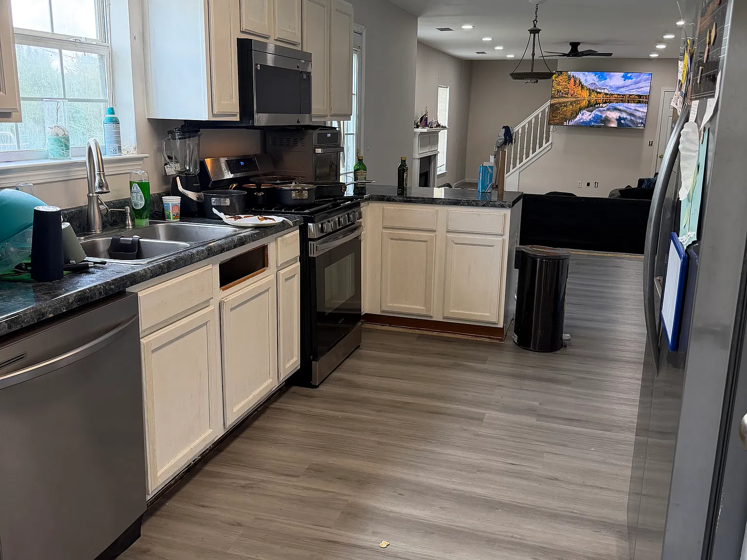 5 bed, 3184 sqft, $800 — Photo 4