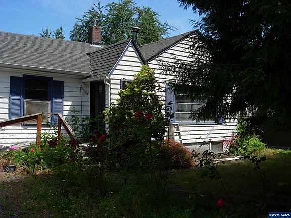 4th image of 2643 SW Taylors Ferry Rd