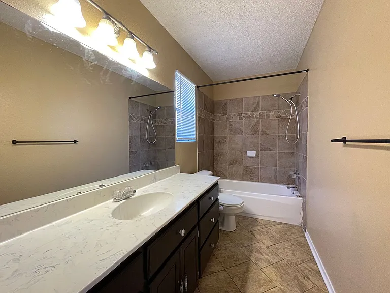 2806 Derby Dr — Photo 19