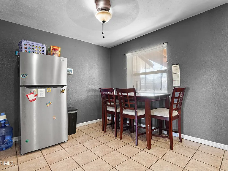 5516 Fairbanks Dr — Photo 8