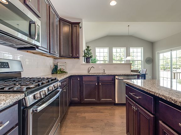 The Laurelton - Kitchen