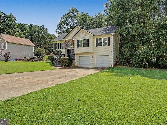 3rd image of 251 Adair Ct