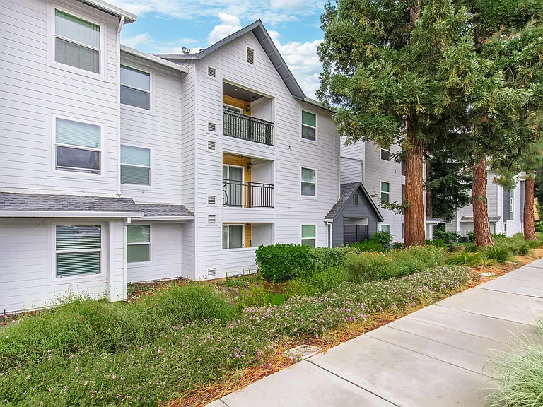 2021 N Milpitas Blvd — Photo 11