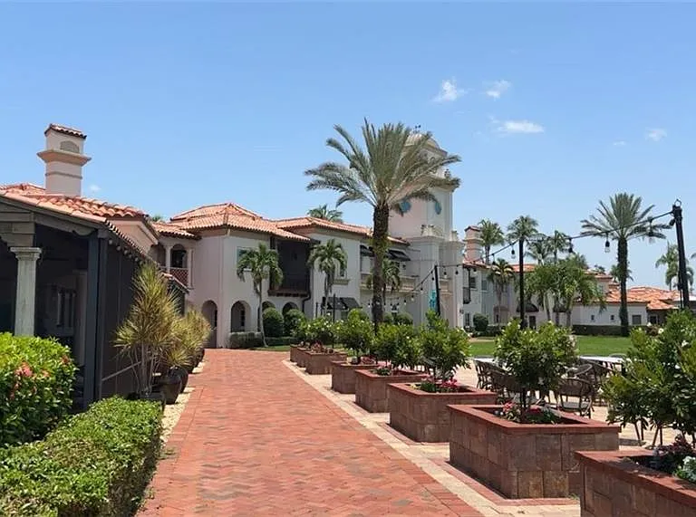 4402 Novato Ct — Photo 39