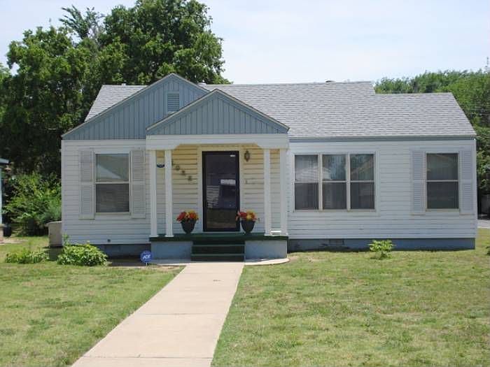 2025 W Randolph Ave, Enid, OK 73703 Zillow