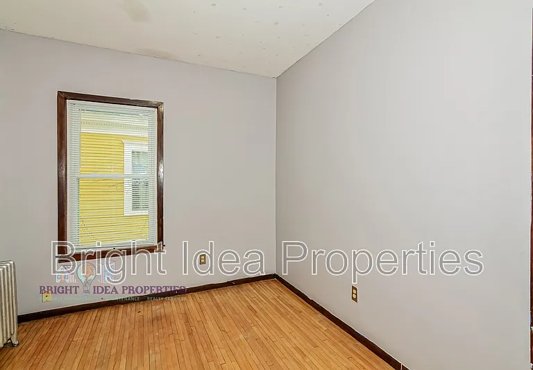 2104 Emerson Ave S #2 — Photo 20
