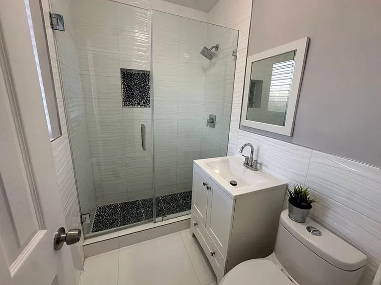 4140 SW 13th Ter #5 — Photo 8