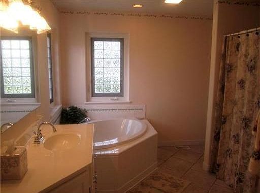 5th image of 209 Wildwood Dr NE
