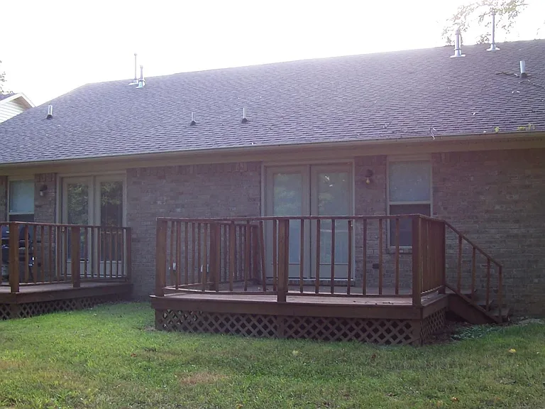 102 Henderson Rd — Photo 9