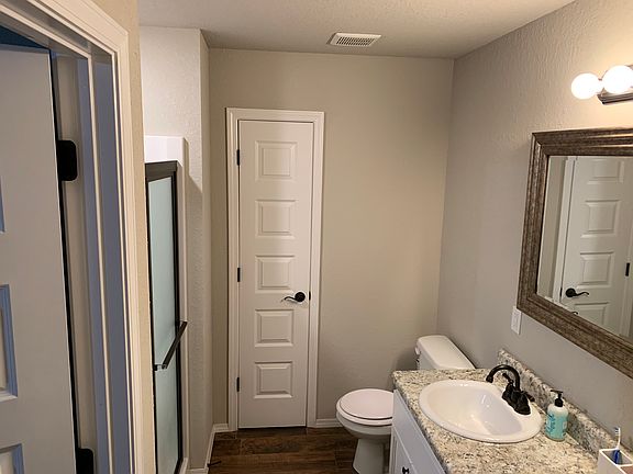 4th image of 1150 Basin Dr