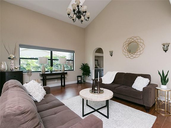 3rd image of 3308 Lake Shore Drive #1