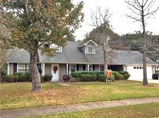 126 Booth Cres, Ocean Springs, MS 39564