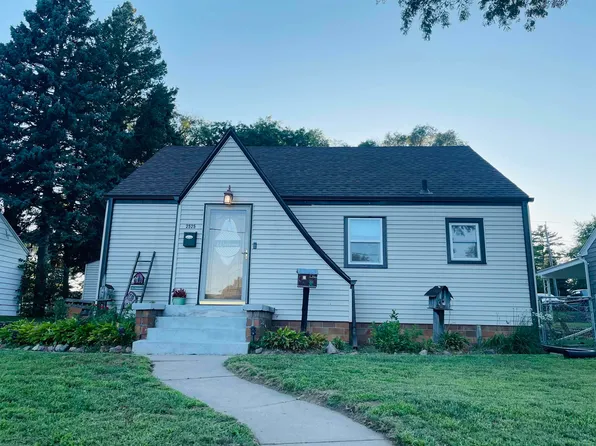2525 S Saint Aubin St, Sioux City, IA 51106