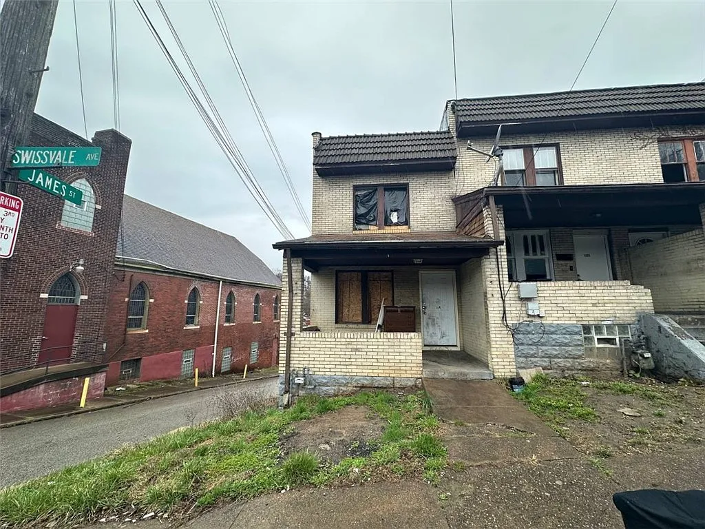 1533 Swissvale Ave photo 1