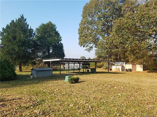 2nd image of 617 Pisgah Church Rd