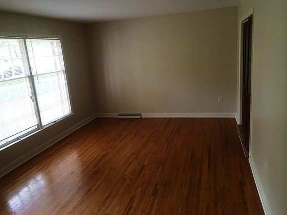 2nd image of 6823 Ludwig Dr