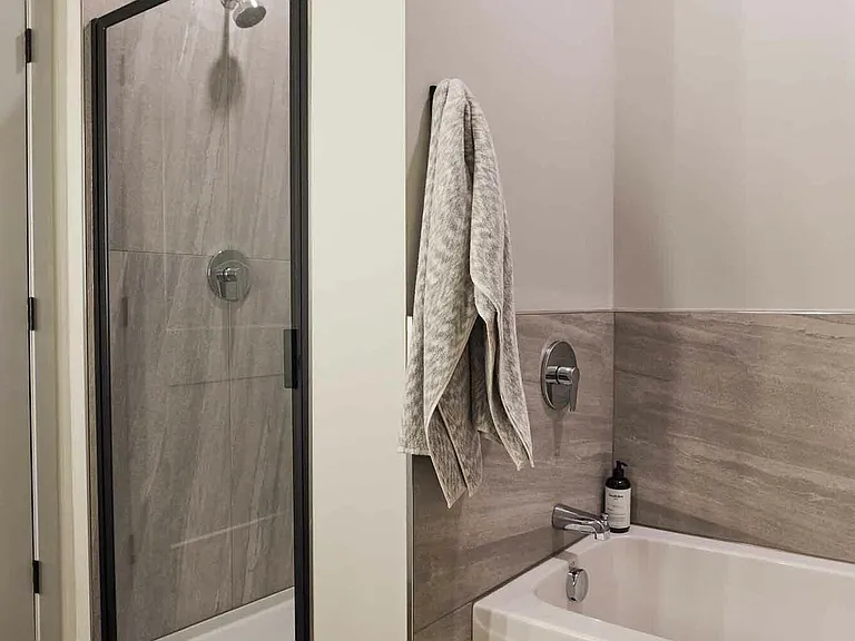 Pivot Apartments — Photo 78