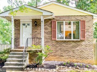 910 Arunah Ave, Catonsville, MD 21228