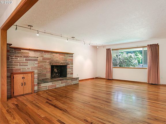 5th image of 15402 NE 96th St