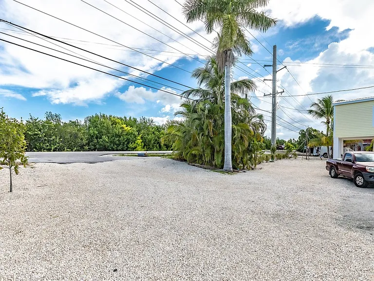 23940 Overseas Hwy — Photo 16