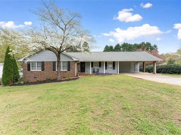 3670 Whiting Rd, Gainesville, GA 30504