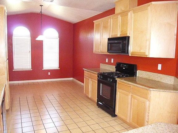 2nd image of 3850 Tivoli Ct