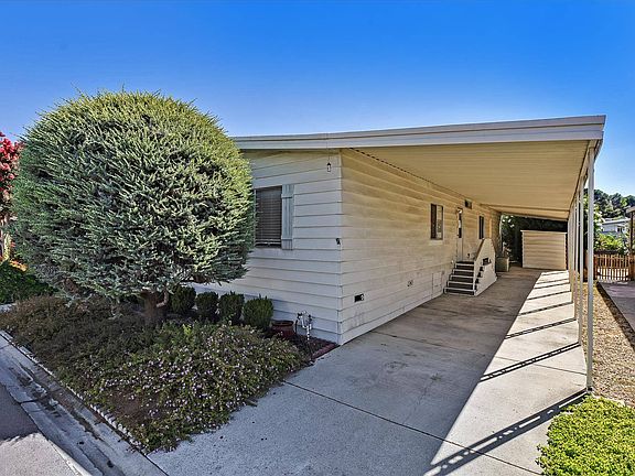 3rd image of 483 Mill Pond Dr