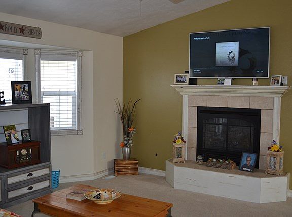 3rd image of 4260 E Smithfield Way