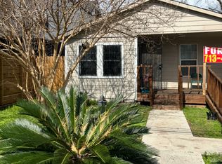 319 Blueberry St, Houston, TX 77018