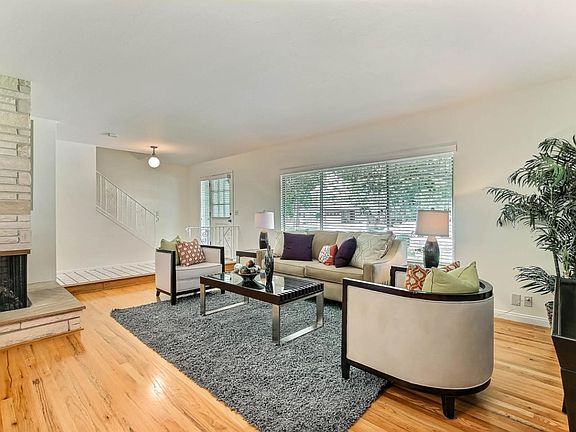 3rd image of 1444 McBain Ave