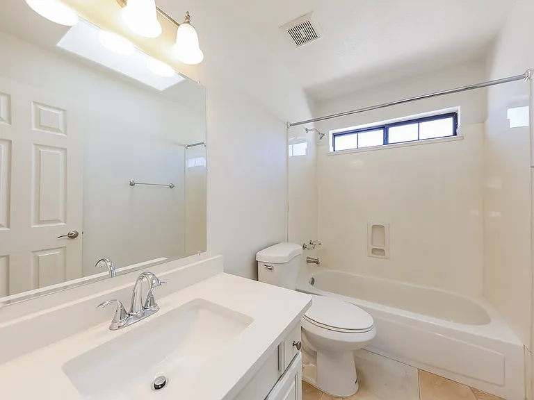 18039 N 12th Pl — Photo 16