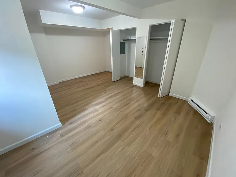 3454 N Elaine Pl #G — Photo 13