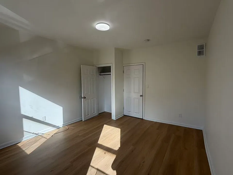 65 Stone St #2