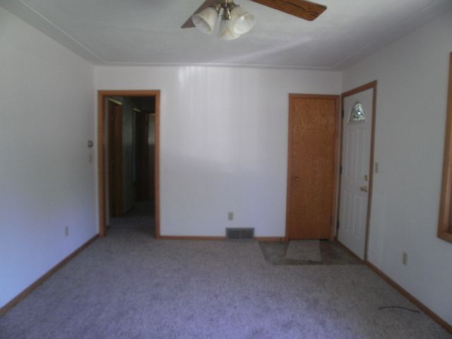 1st image of 136 24th Ave S