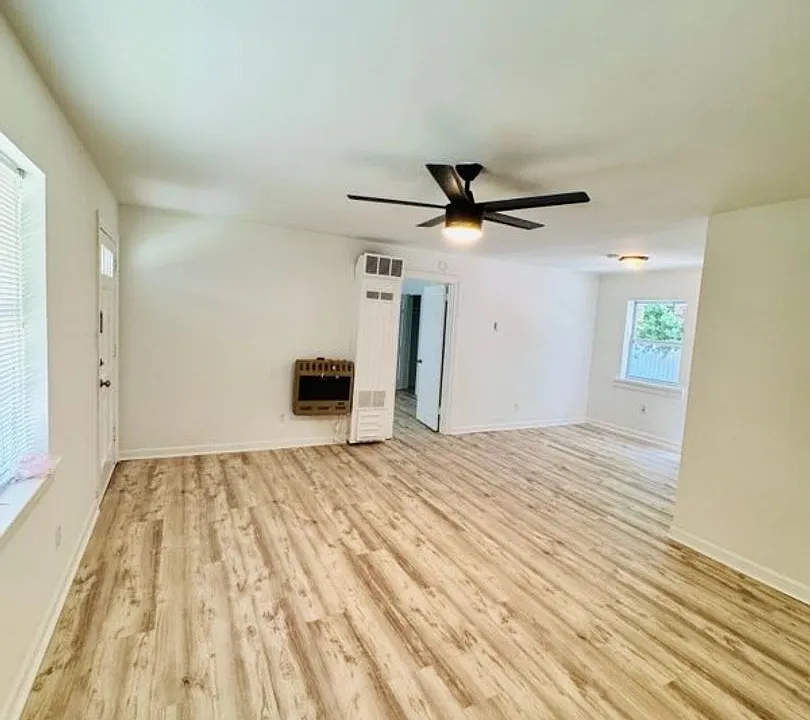 715 S 3rd St #D-4