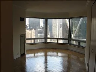 Rented by Domus Realty