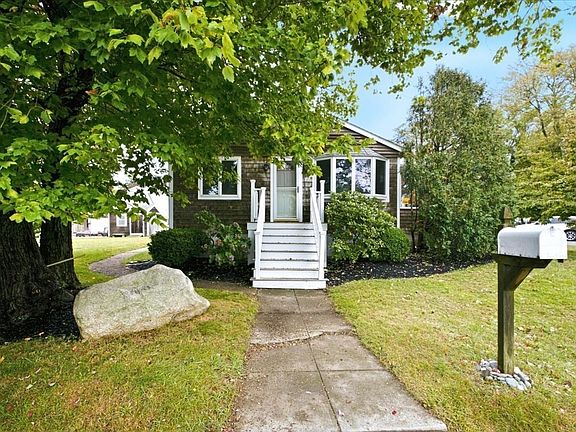 2nd image of 33 Edgar Rd