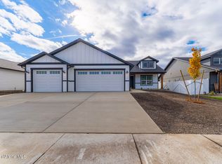 9096 W Oats Ave, Rathdrum, ID 83858