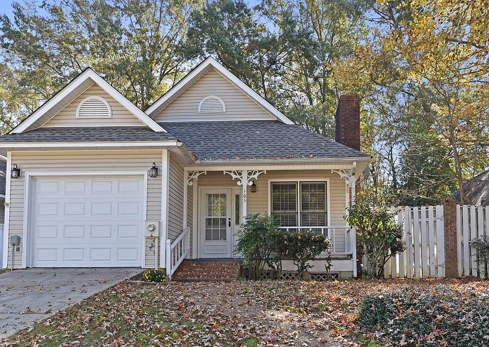 1st image of 105 Woodcreek Dr