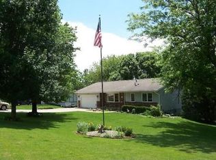 1265 Curtis Bridge Rd NE, Swisher, IA 52338