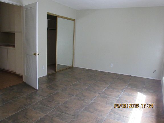 4th image of 11797 Cottonwood Ave