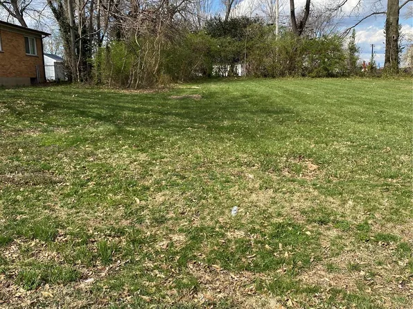 9057 Bobb Ave, Saint Louis, MO 63114