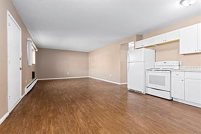 2nd image of 1690 Eaton St #202