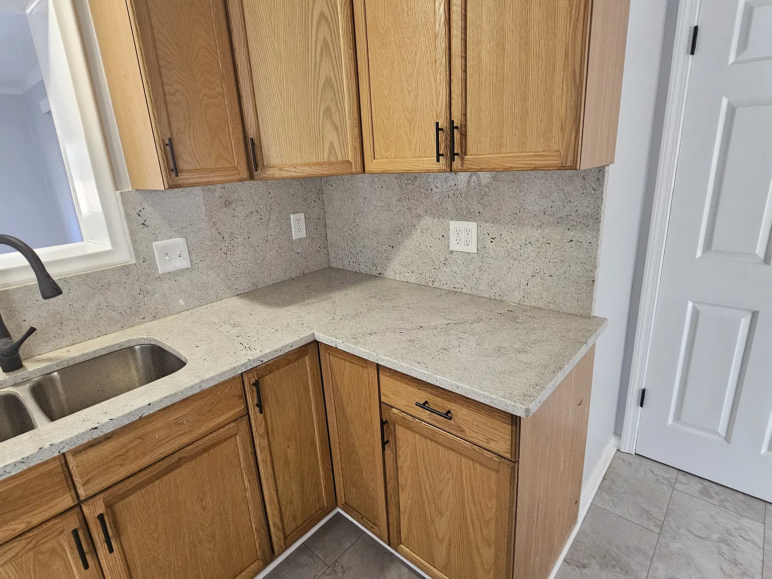 3 bed, 1.5 bath, 1214 sqft, $2,000 — Photo 4