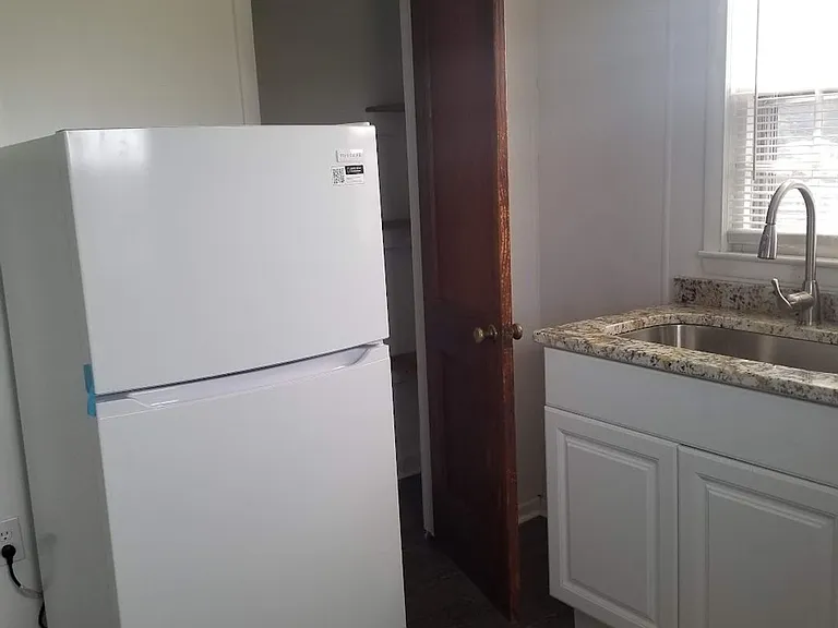 123 Lilly St #1/2 — Photo 10