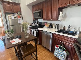 183 Columbia St #2, Cambridge, MA 02139